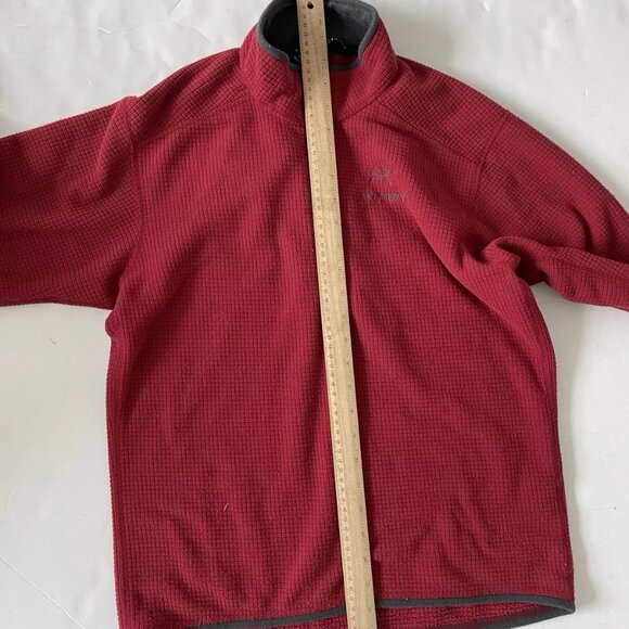 original Arc’teryx Delta AR Pullover Fleece Men’s Small Red Polartec Grid - Picture 3 of 9